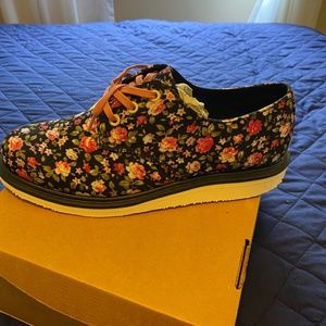 Dr Martens women’s Shoes